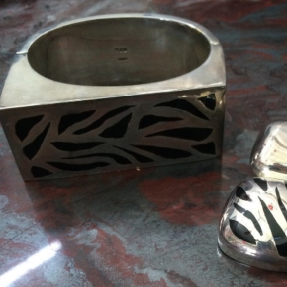 Designer Zina 925 SS Cuff Bracelet and Clip ons - Picture 1 of 3